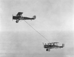 First Mid Air refueling 1923, U.S. Army Air Corps