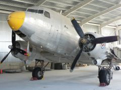- Douglas DC 3