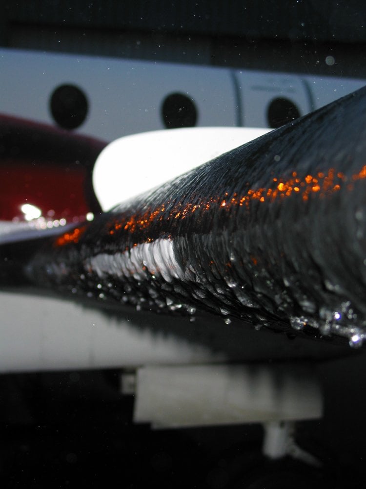 By Shawn from Airdrie, Canada (Nasty ice) [CC BY-SA 2.0 (https://creativecommons.org/licenses/by-sa/2.0)], via Wikimedia Commons